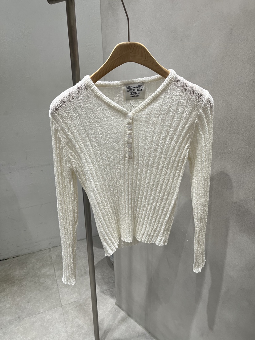 EVERCOMMERCE METICULOUSLY DESIGNED韓國東大門代購女士新品人氣針織衫EVERCOMMERCE METICULOUSLY DESIGNED針織衫圖色2