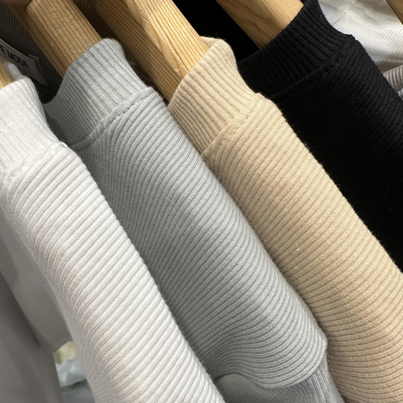 ON THE MODE韓國東大門直郵女裝新品人氣時尚推薦26春夏T恤ON THE MODET恤