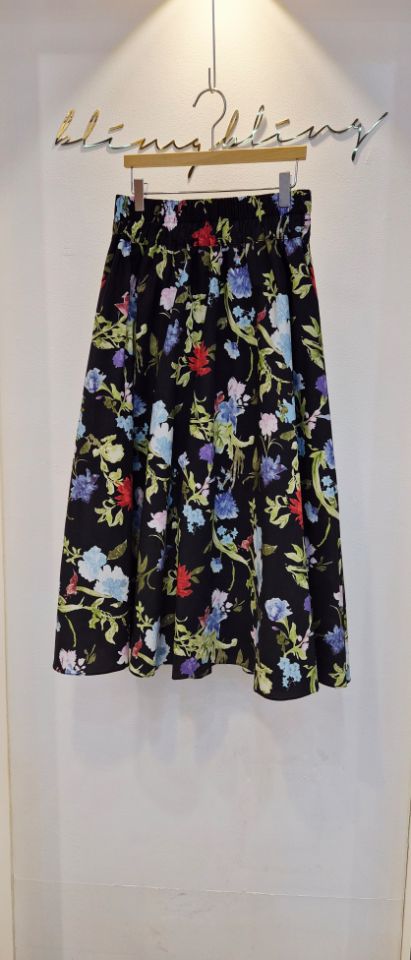 BLING BLING-S/RICO韓國代購女裝新款熱賣職業長裙花朵BLING BLING-S/RICO長裙