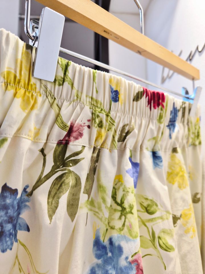 BLING BLING-S/RICO韓國代購女裝新款熱賣職業長裙花朵BLING BLING-S/RICO長裙