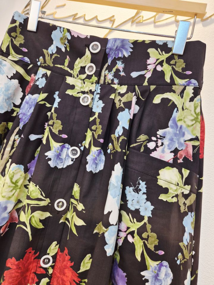 BLING BLING-S/RICO韓國代購女裝新款熱賣職業長裙花朵BLING BLING-S/RICO長裙