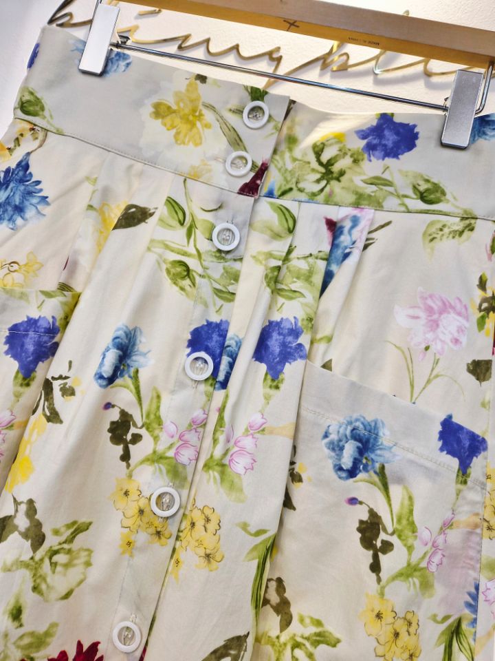 BLING BLING-S/RICO韓國代購女裝新款熱賣職業長裙花朵BLING BLING-S/RICO長裙