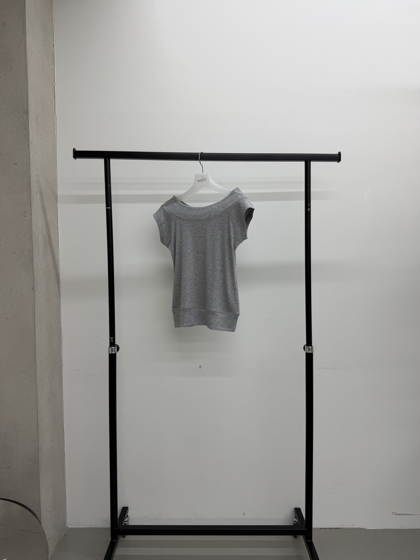 MINIMUZE韓國直郵實拍女裝新款休閑26春夏職業人氣T恤露肩MINIMUZET恤圖色2