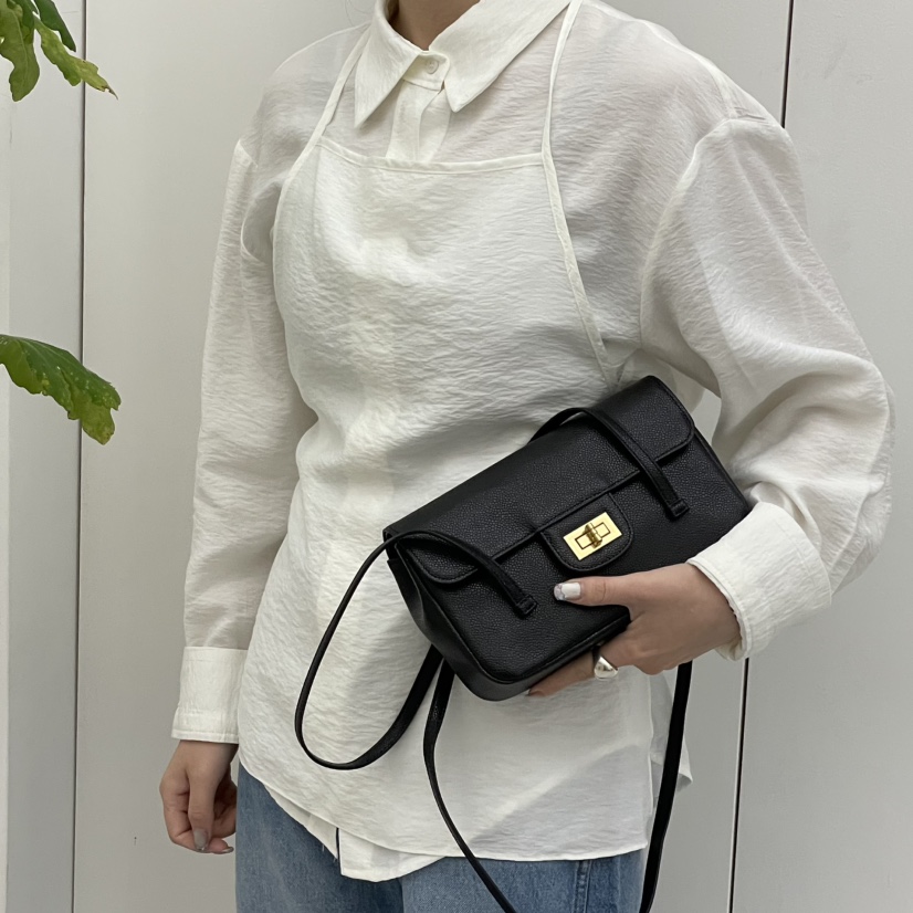 J PLACE韓國東大門直郵女士新品熱賣推薦人氣單肩斜跨包J PLACE單肩/斜跨包