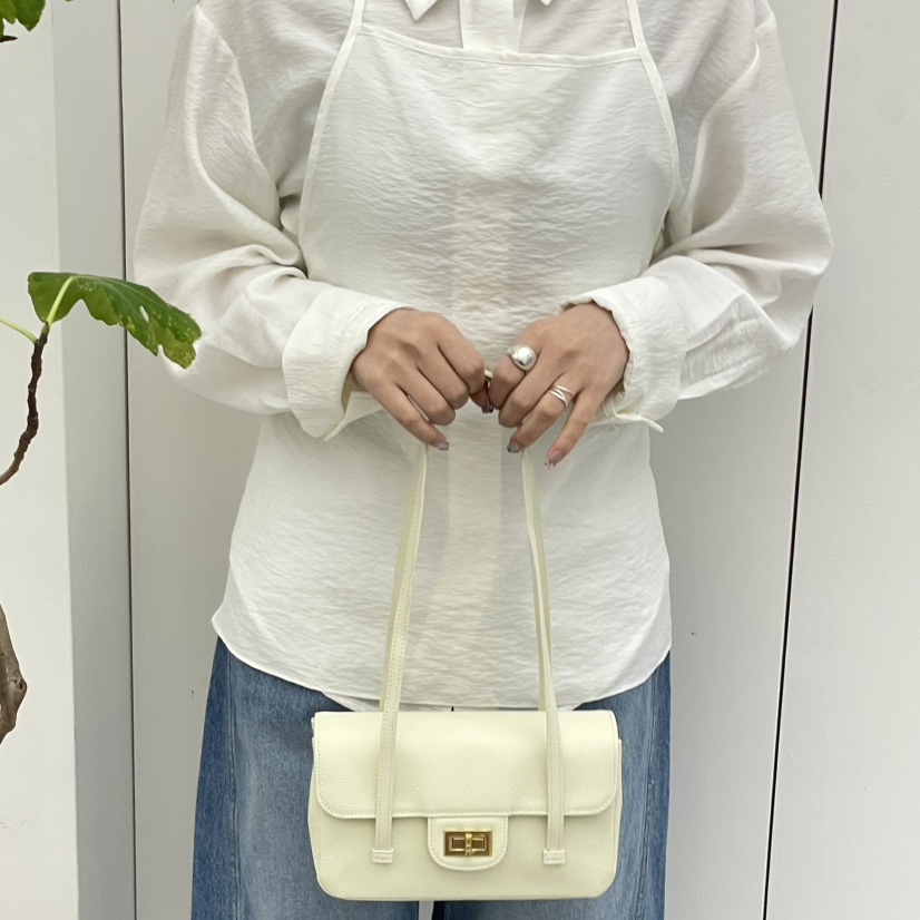 J PLACE韓國東大門直郵女士新品熱賣推薦人氣單肩斜跨包J PLACE單肩/斜跨包