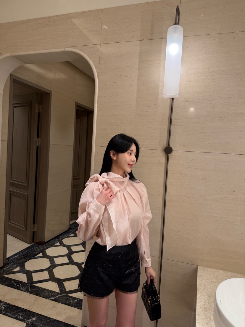 LAVIEU韓國代購女裝新品休閑職業時尚襯衫蕾絲衫雪紡圍巾LAVIEU襯衫/蕾絲衫