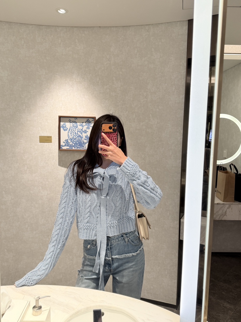 LAVIEU韓國東大門直郵女裝新款熱賣職業針織衫麻花針織短款LAVIEU針織衫