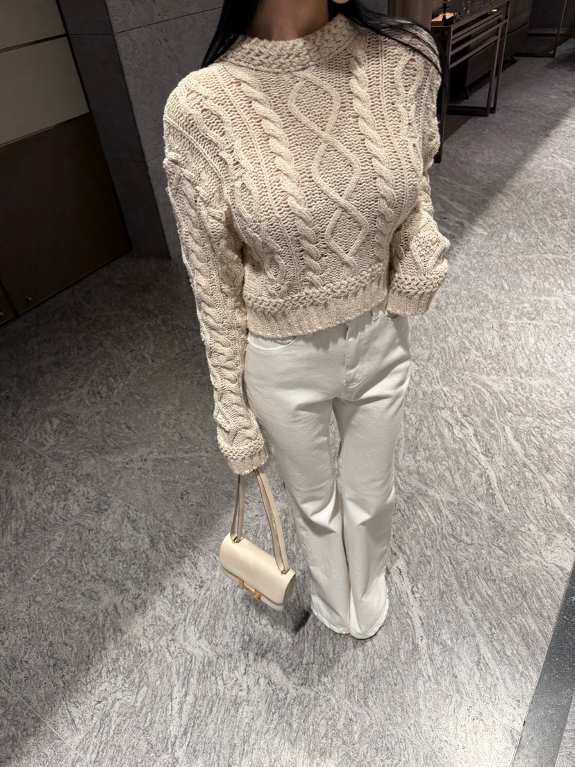 LAVIEU韓國東大門直郵女裝新款熱賣職業針織衫麻花針織短款LAVIEU針織衫