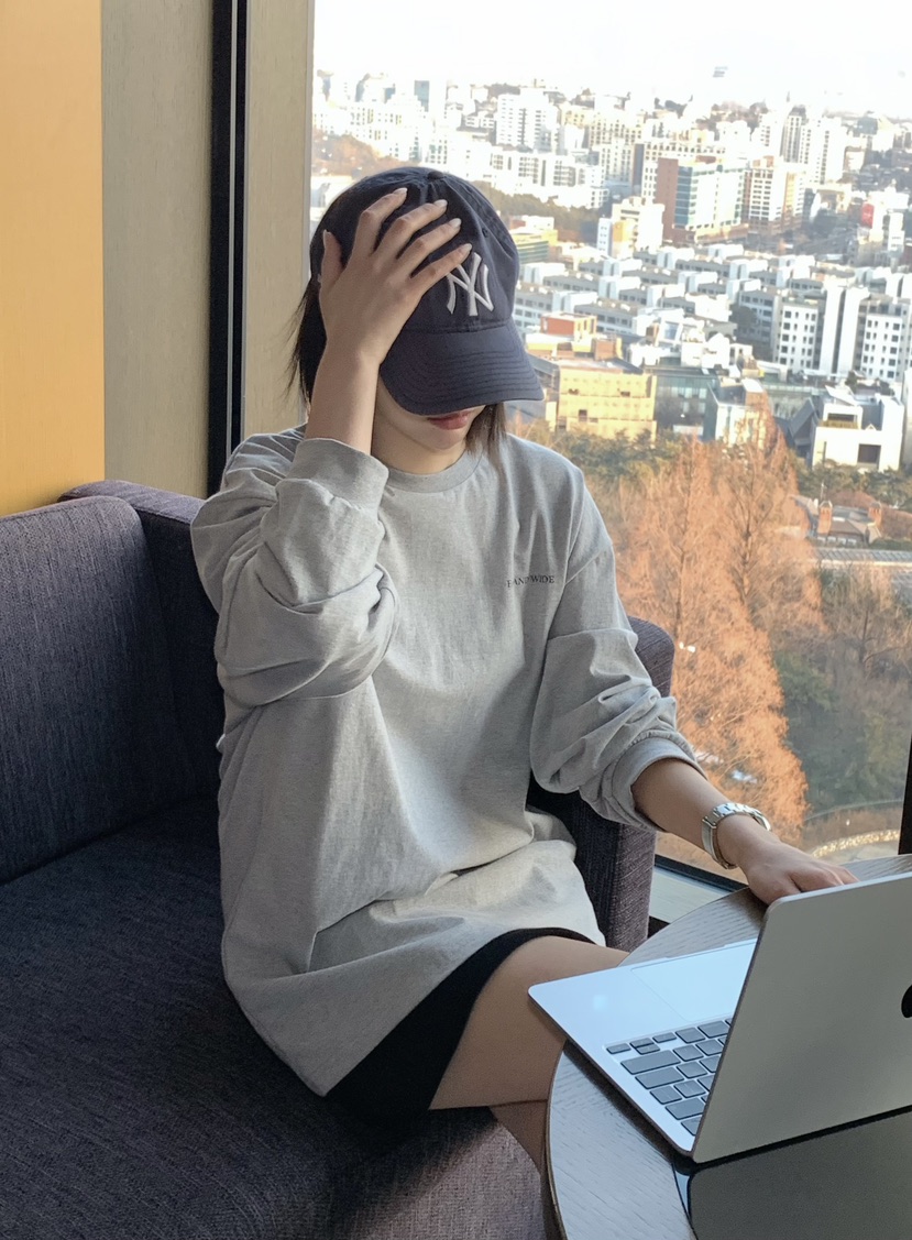 COURGETTE韓國東大門代購女士新款推薦熱賣時尚26春夏長袖T恤COURGETTE長袖T恤