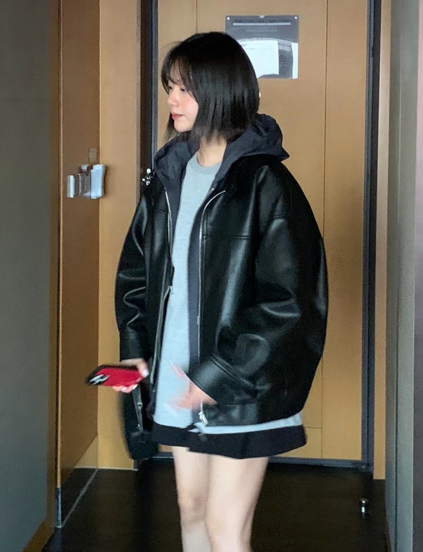 COURGETTE韓國東大門代購女士新款推薦熱賣時尚26春夏長袖T恤COURGETTE長袖T恤