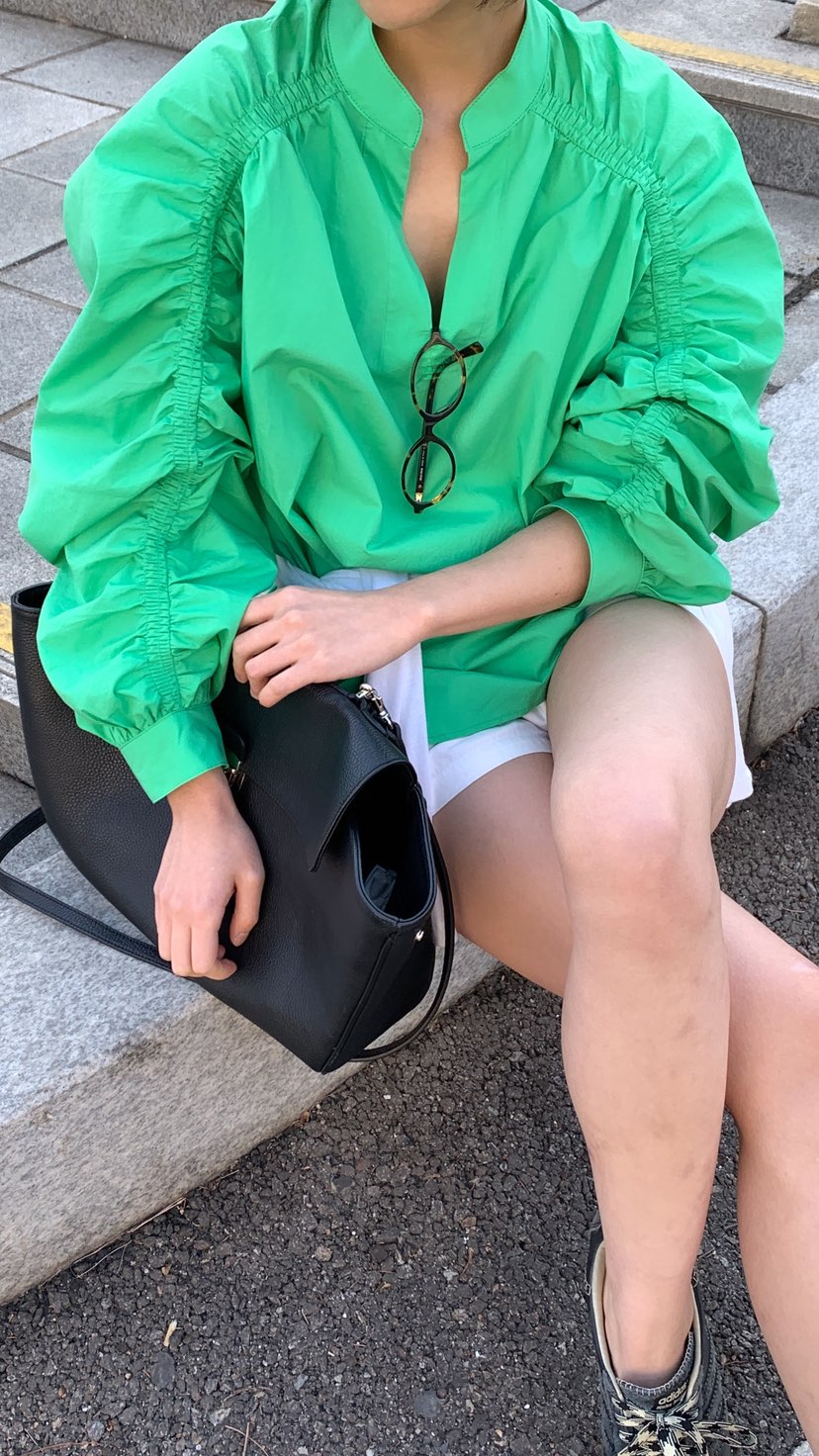 OVER RICH韓國東大門直郵女裝新款26春夏推薦襯衫蕾絲衫OVER RICH襯衫/蕾絲衫