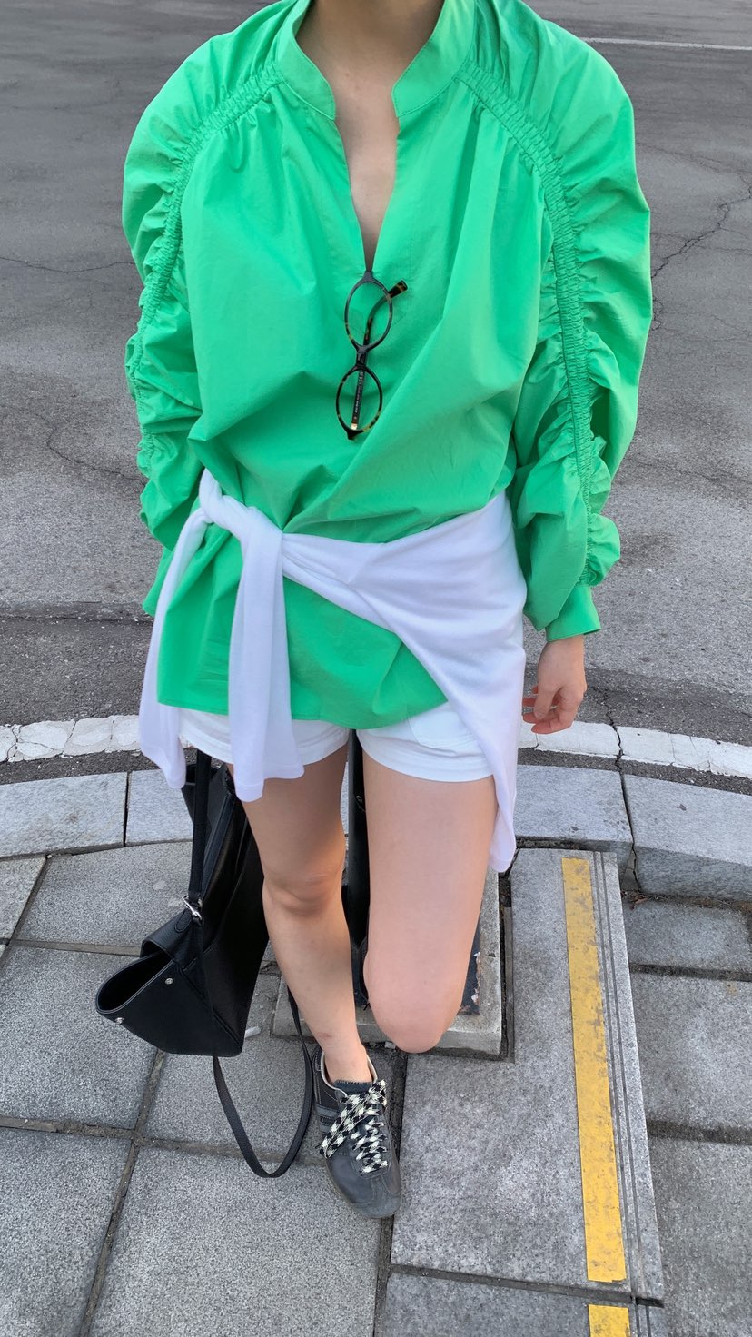 OVER RICH韓國東大門直郵女裝新款26春夏推薦襯衫蕾絲衫OVER RICH襯衫/蕾絲衫