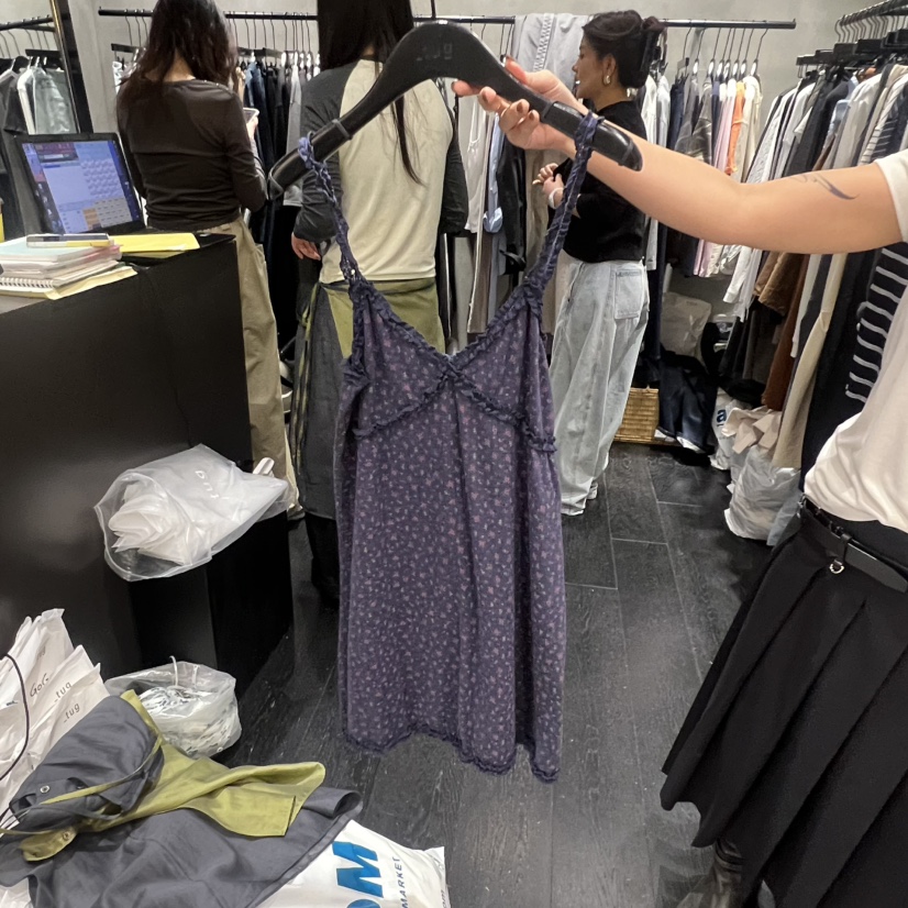 TUG韓國代購女士新款熱賣人氣推薦時尚休閑職業連衣裙花朵TUG連衣裙圖色1