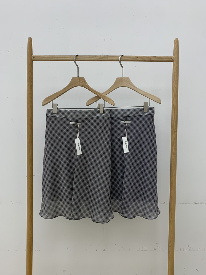 B_GARDER韓國東大門代購女士新款26春夏半身裙中短裙格子雪紡B.GARDER半身裙/中短裙