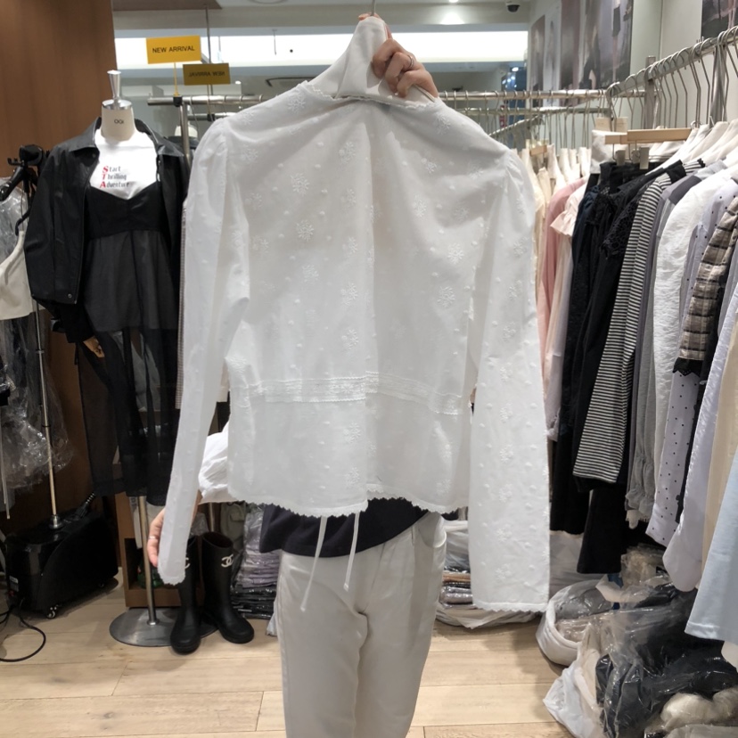 OGI韓國直郵女裝新品人氣26春夏推薦熱賣襯衫蕾絲衫花朵腰帶FLat OGI襯衫/蕾絲衫