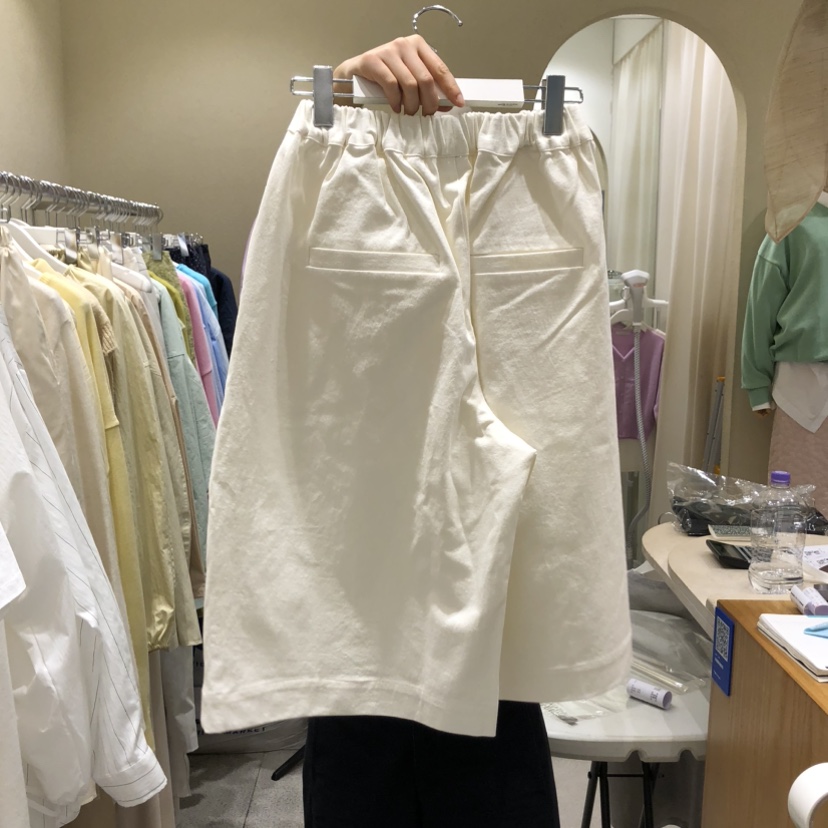 BROCCOLISALAD韓國東大門代購女裝新品熱賣時尚職業人氣短褲BROCCOLISALAD短褲