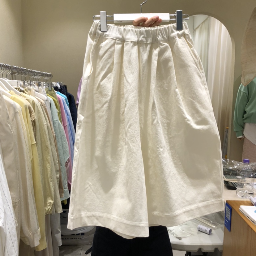 BROCCOLISALAD韓國東大門代購女裝新品熱賣時尚職業人氣短褲BROCCOLISALAD短褲圖色1