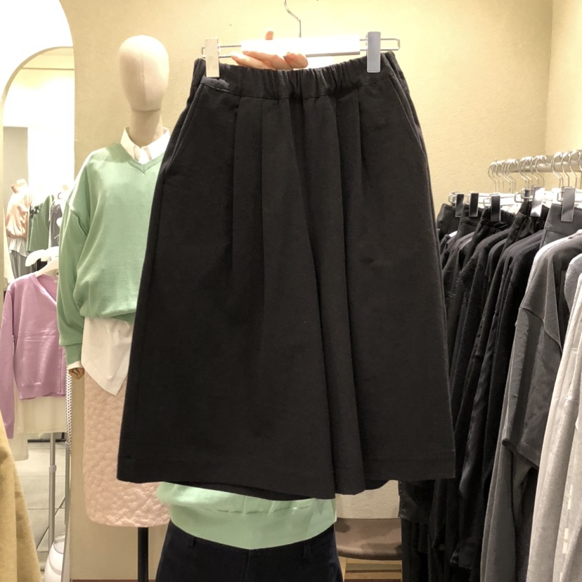 BROCCOLISALAD韓國東大門代購女裝新品熱賣時尚職業人氣短褲BROCCOLISALAD短褲圖色2