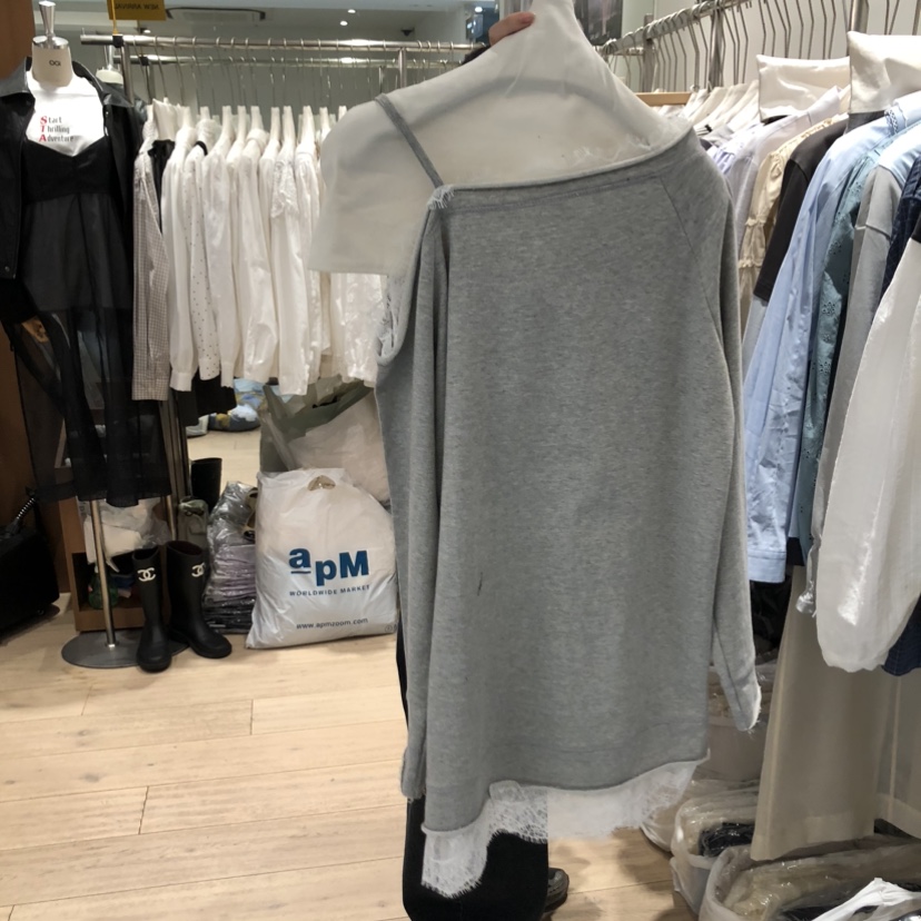 OGI韓國東大門直郵女士新品推薦熱賣人氣時尚衛衣不對稱蕾絲FLat OGI衛衣