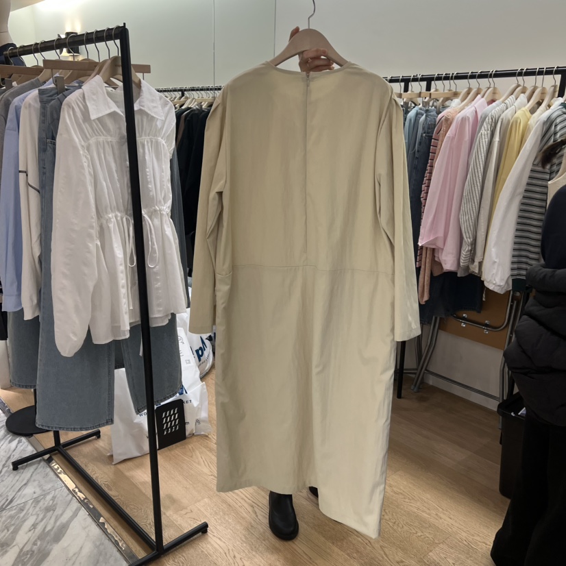 SPAGHETTI韓國東大門直郵女裝新款人氣推薦熱賣職業連衣裙spaghetti連衣裙