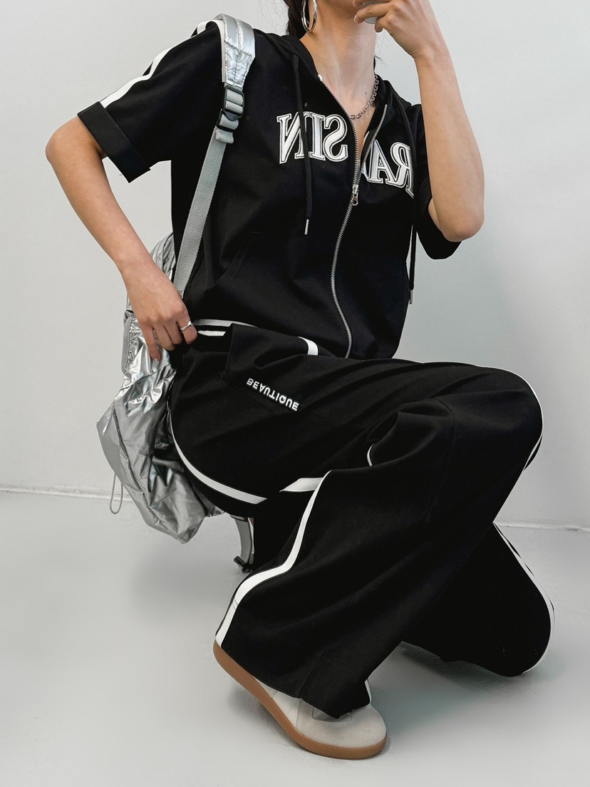 IAAN韓國東大門直郵女士新款推薦時尚熱賣26春夏職業衛衣iaAn衛衣圖色2