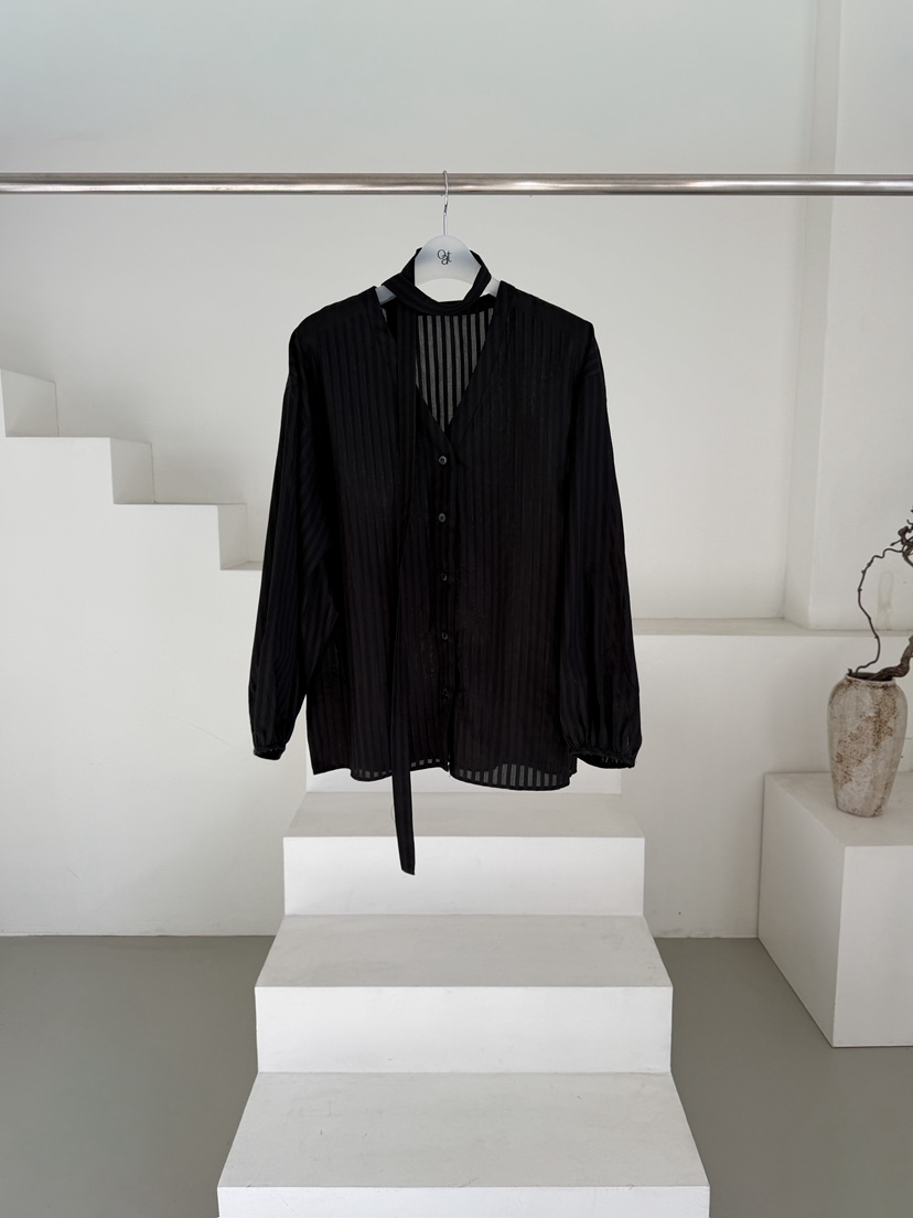 OATMEAL韓國直郵實拍女裝新款時尚人氣26春夏襯衫蕾絲衫含脖帶OATMEAL襯衫/蕾絲衫圖色2