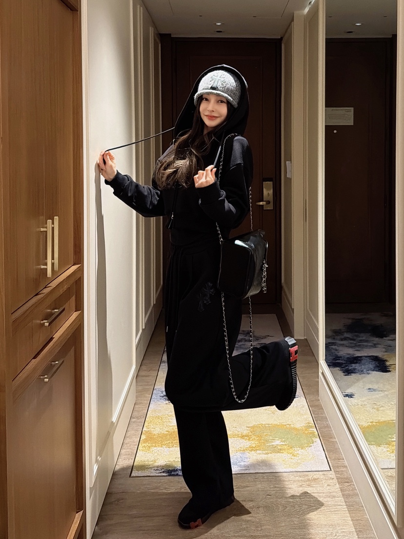 CLOTH韓國直郵實拍女裝新品職業人氣推薦休閑夾克連帽拉鏈衫CLOTH夾克