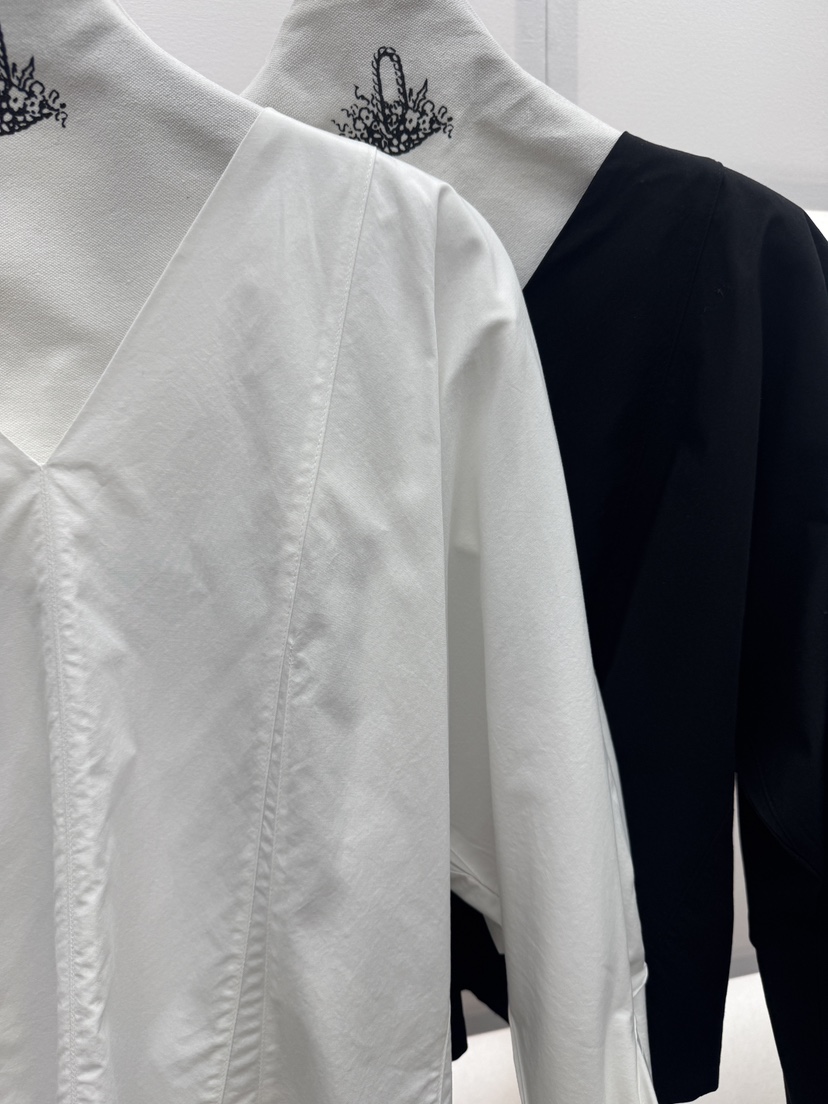 MILUI韓國直郵實拍女裝新款熱賣時尚人氣推薦休閑襯衫蕾絲衫MILUI襯衫/蕾絲衫