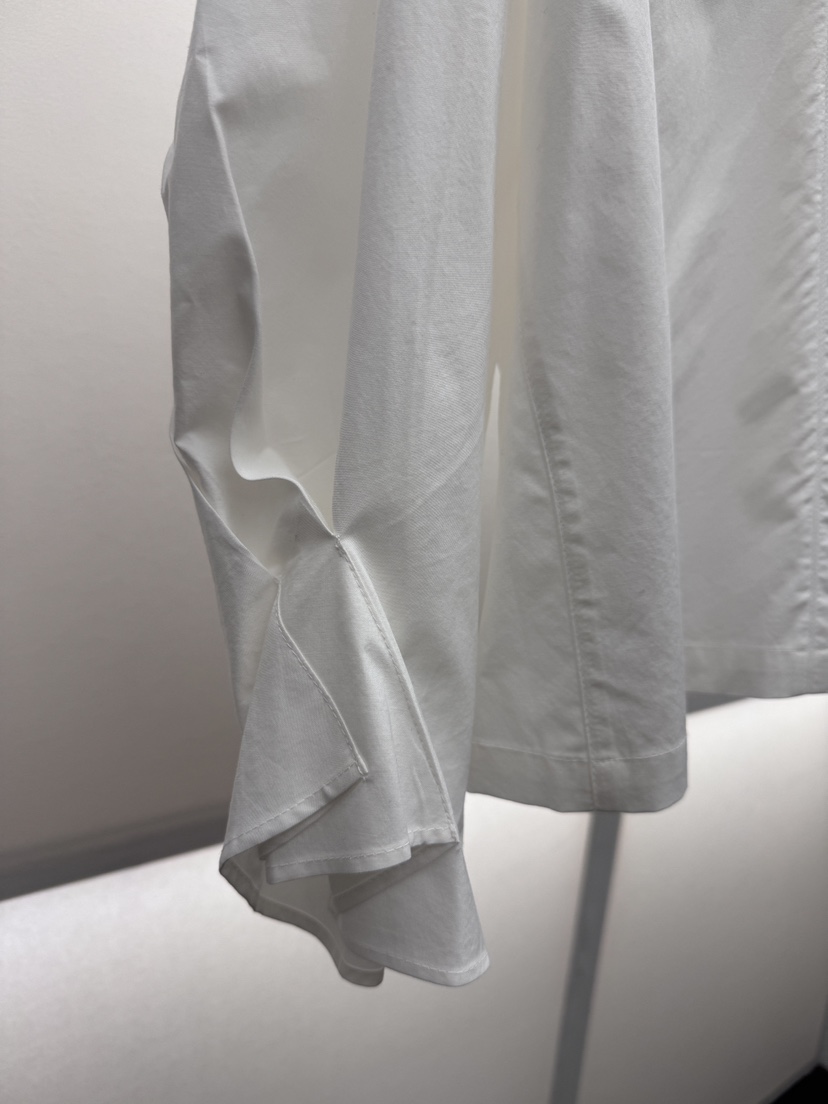 MILUI韓國直郵實拍女裝新款熱賣時尚人氣推薦休閑襯衫蕾絲衫MILUI襯衫/蕾絲衫