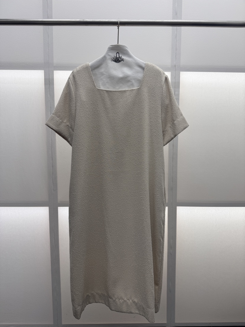 MILUI韓國東大門直郵女裝新品職業時尚人氣推薦休閑連衣裙MILUI連衣裙圖色1