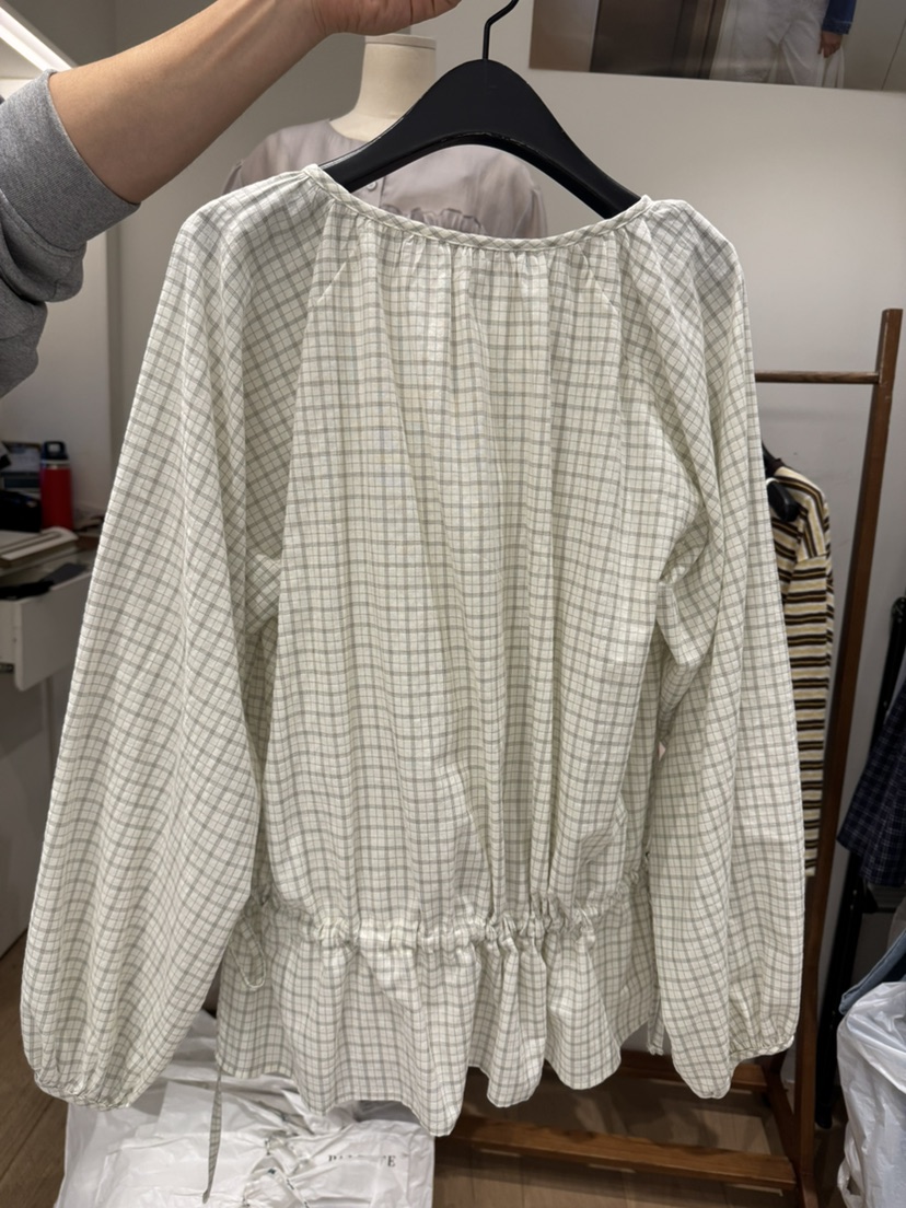 BIEN GARDER韓國直郵女裝新品休閑推薦人氣職業襯衫蕾絲衫BIEN GARDER襯衫/蕾絲衫