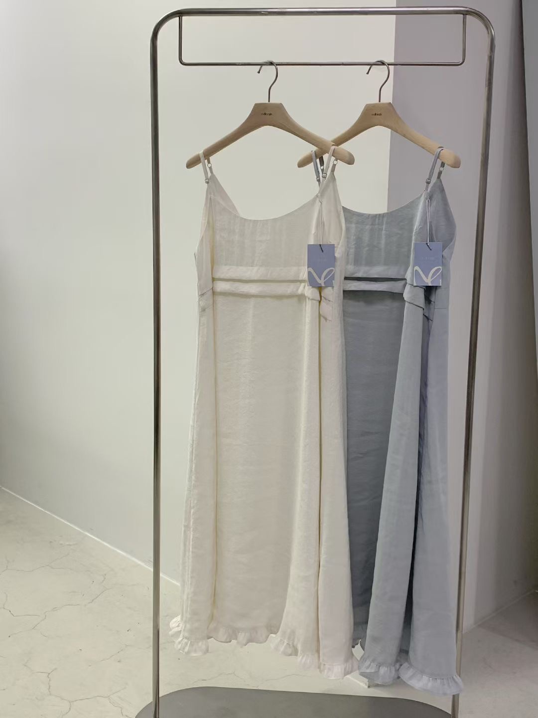 MELLOUNGE-멜라운지-T韓國東大門代購女裝新品26春夏連衣裙MELLOUNGE-2件起連衣裙