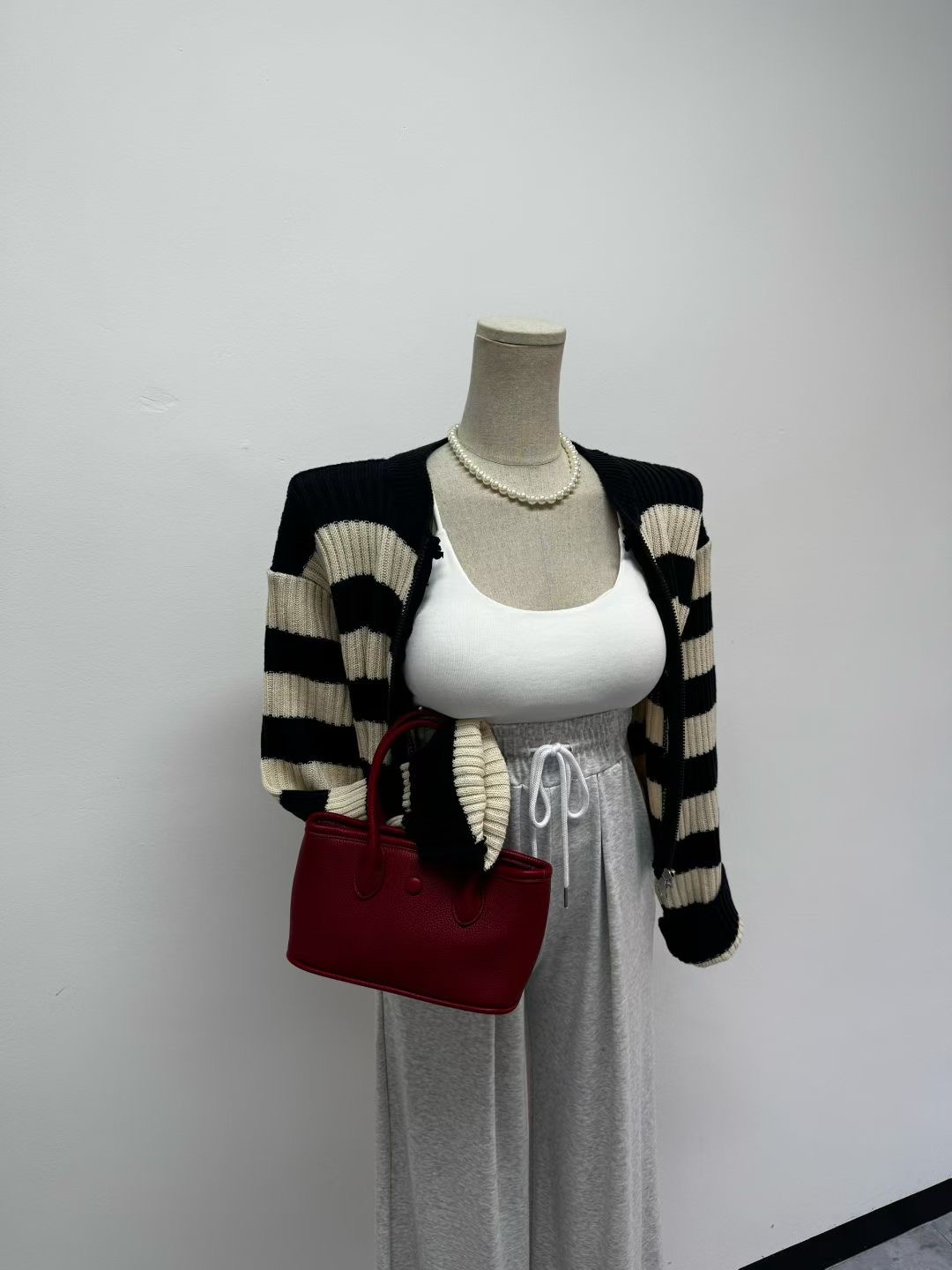 BIENVU韓國直郵實拍女裝新款時尚推薦熱賣休閑人氣針織衫BIENVU針織衫圖色1