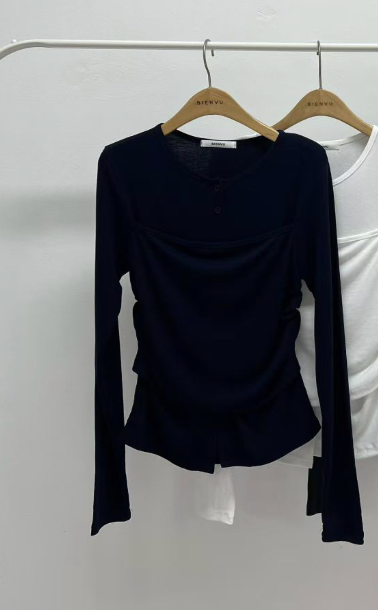 BIENVU韓國直郵實拍女士新款時尚職業休閑人氣26春夏長袖T恤BIENVU長袖T恤圖色1