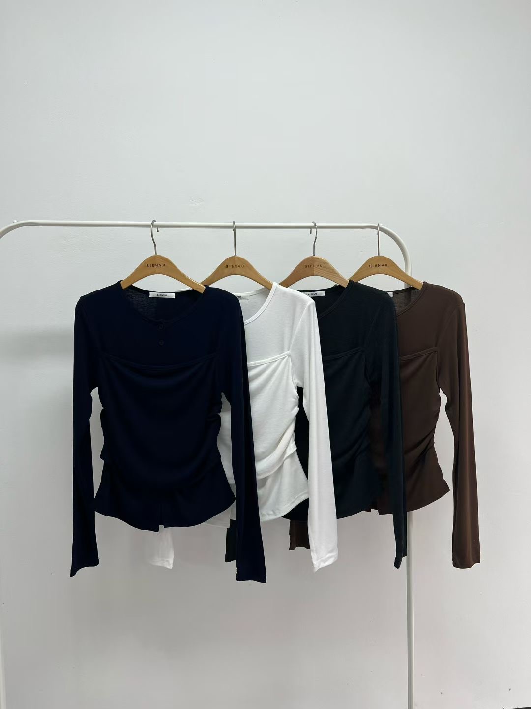 BIENVU韓國直郵實拍女士新款時尚職業休閑人氣26春夏長袖T恤BIENVU長袖T恤圖色3左三色