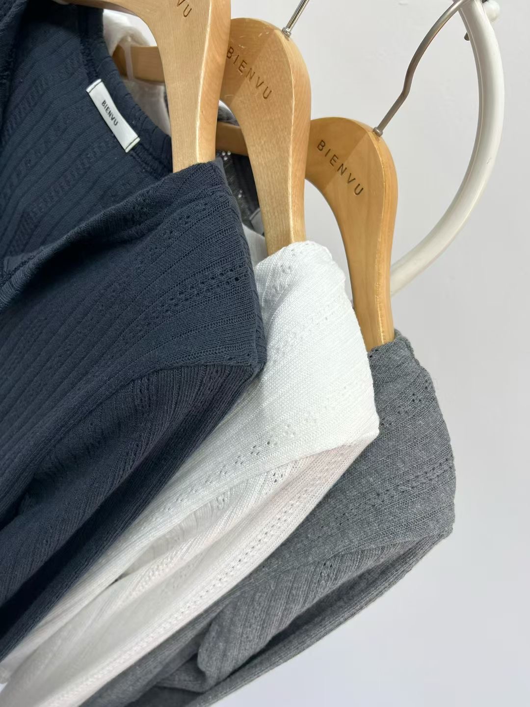 BIENVU韓國直郵實拍女士新款推薦時尚26春夏人氣休閑長袖T恤BIENVU長袖T恤