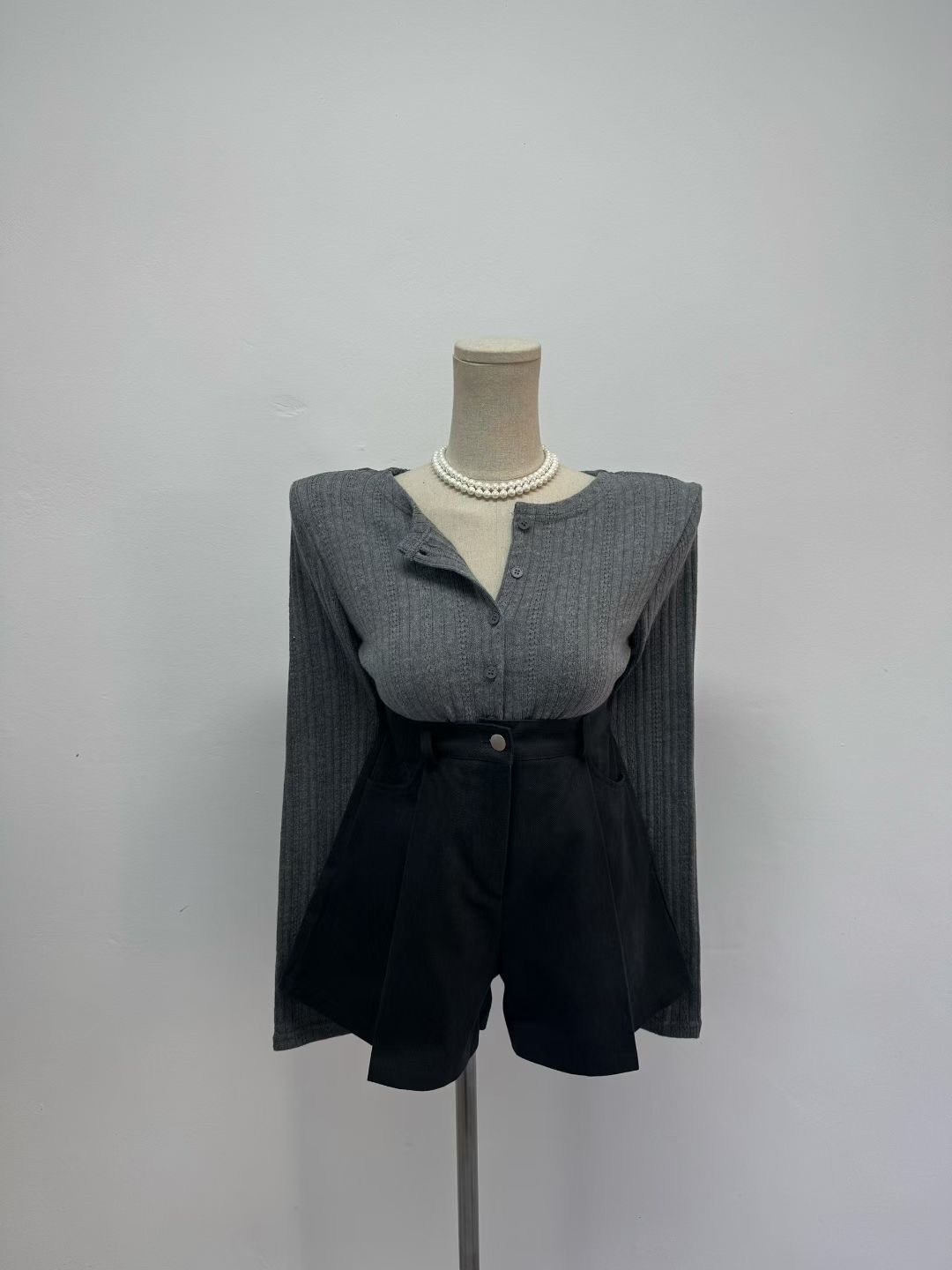 BIENVU韓國直郵實拍女士新款推薦時尚26春夏人氣休閑長袖T恤BIENVU長袖T恤圖色2