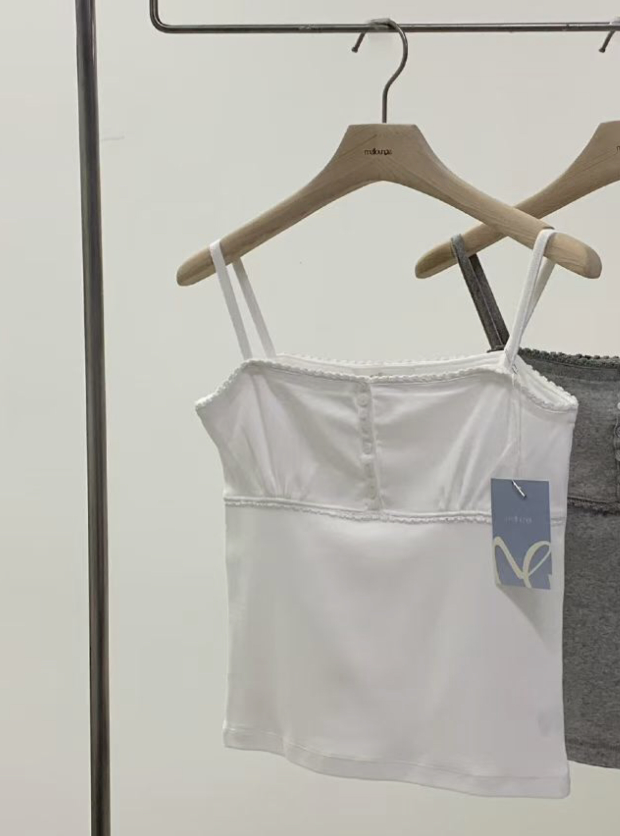 MELLOUNGE-멜라운지-T韓國東大門直郵女士新品時尚吊帶背心MELLOUNGE-2件起吊帶/背心圖色1