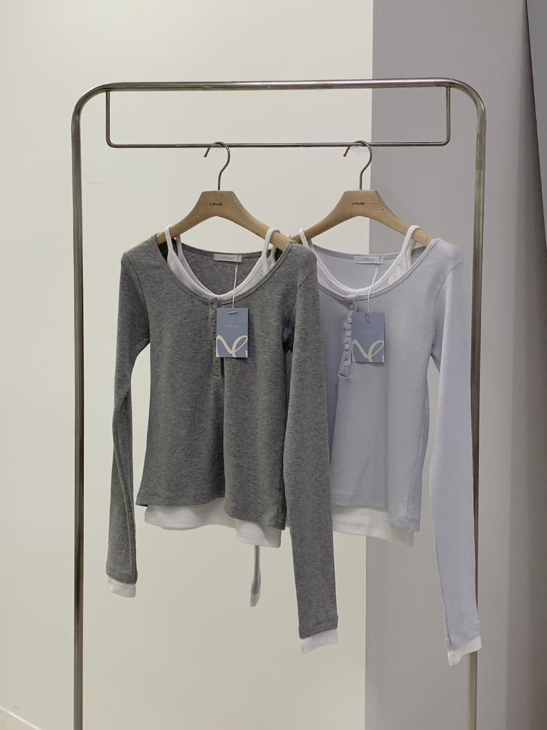 MELLOUNGE-멜라운지-T韓國東大門代購女士新款人氣長袖T恤假兩件MELLOUNGE-2件起長袖T恤