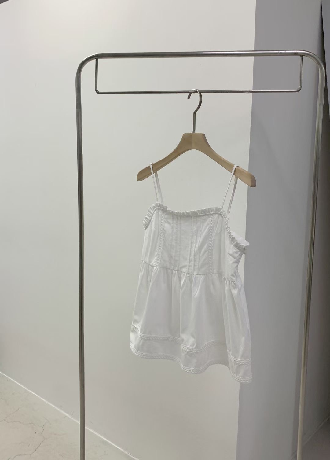 MELLOUNGE-멜라운지-T韓國東大門代購女士新款時尚吊帶背心MELLOUNGE-2件起吊帶/背心圖色1