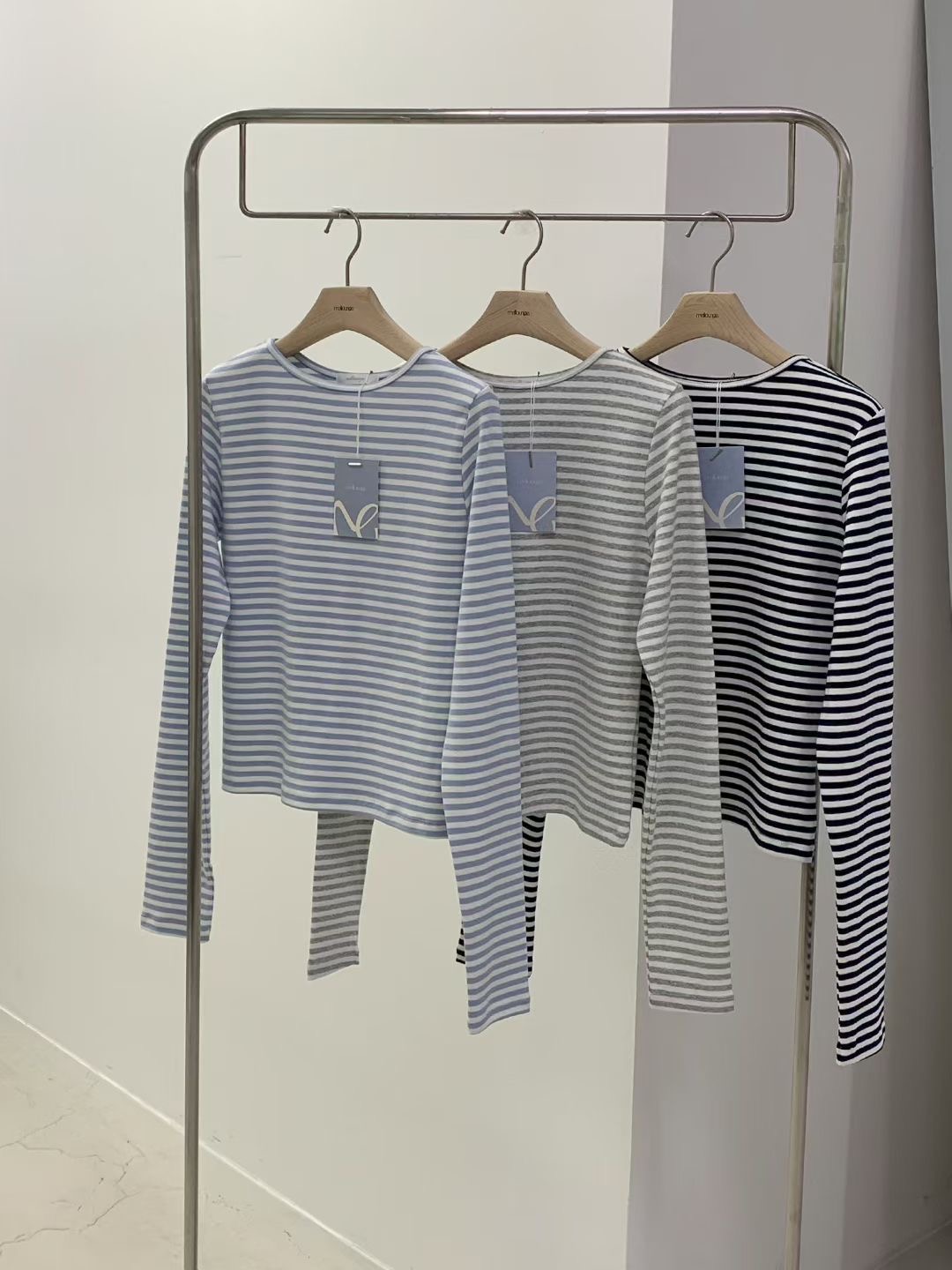 MELLOUNGE-멜라운지-T韓國直郵女裝新品時尚長袖T恤不含項鏈MELLOUNGE-2件起長袖T恤