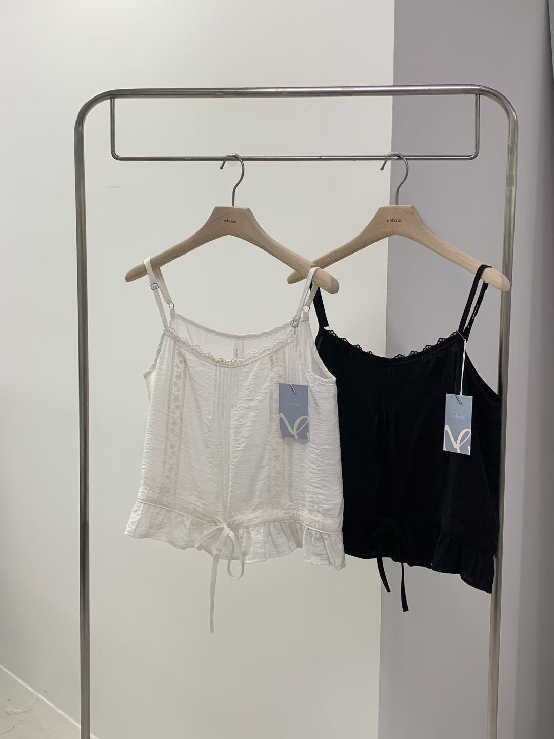 MELLOUNGE-멜라운지-T韓國東大門直郵女士新款職業吊帶背心MELLOUNGE-2件起吊帶/背心圖色2左二色