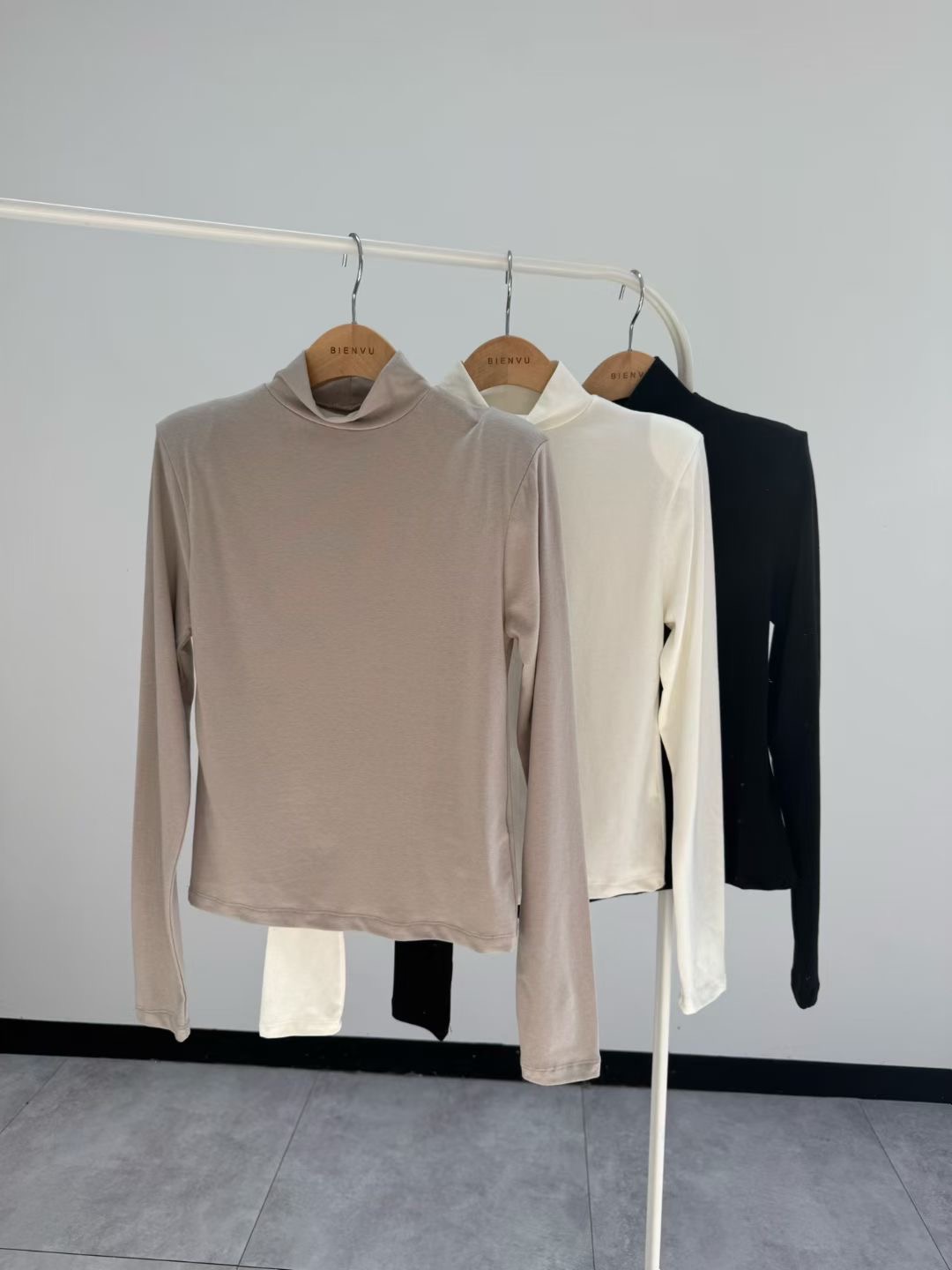BIENVU韓國直郵女士新款休閑推薦熱賣職業時尚26春夏長袖T恤BIENVU長袖T恤