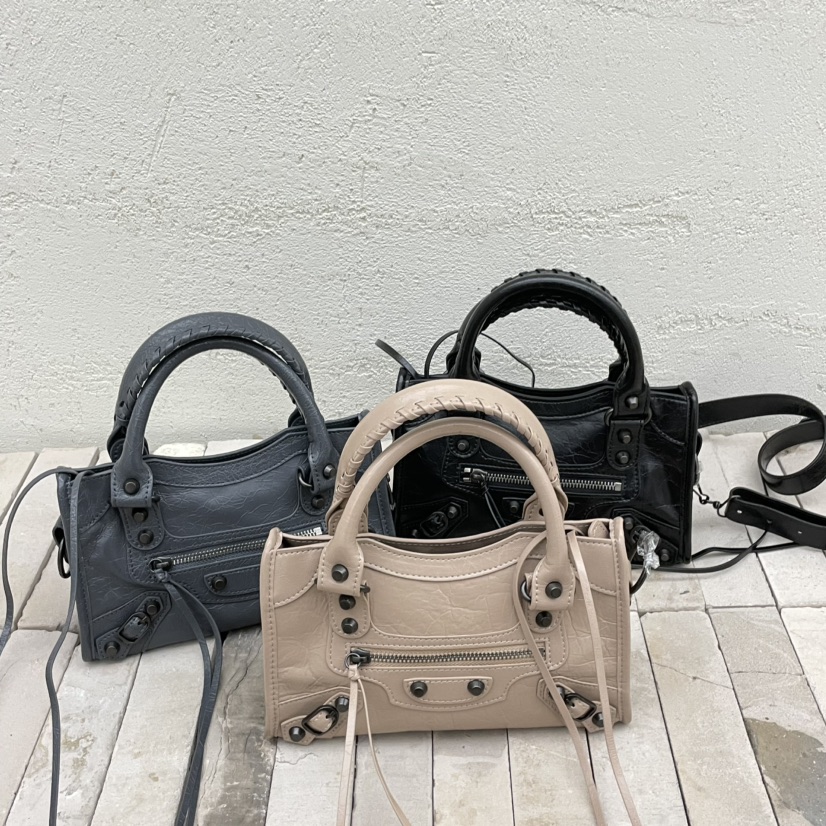 J PLACE韓國直郵實拍女裝新品熱賣26春夏推薦單肩斜跨包J PLACE單肩/斜跨包