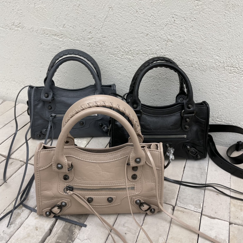 J PLACE韓國直郵實拍女裝新品熱賣26春夏推薦單肩斜跨包J PLACE單肩/斜跨包