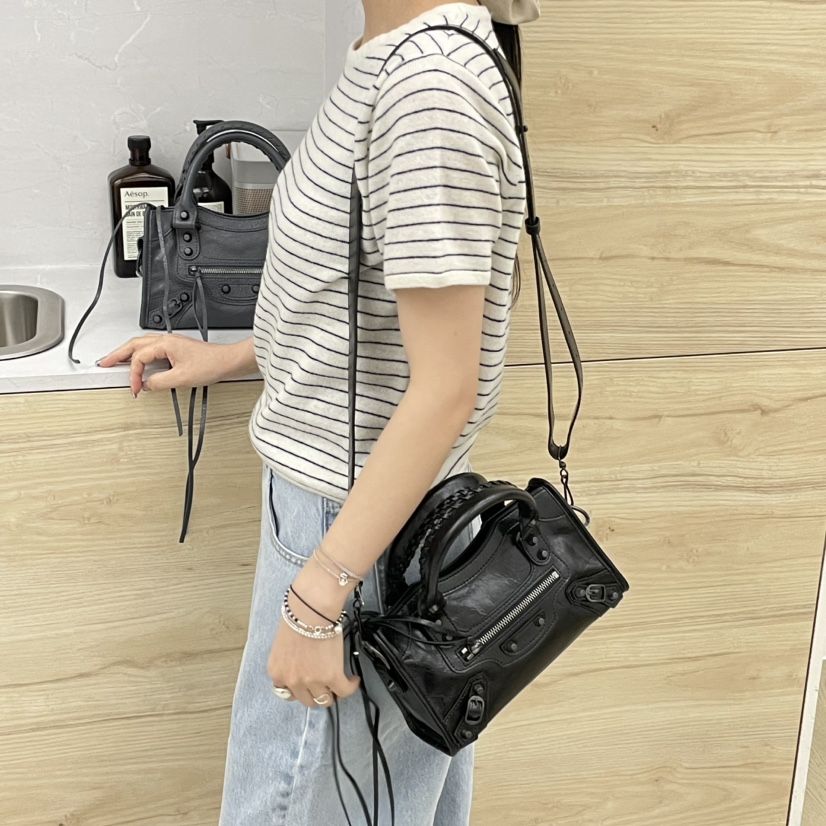 J PLACE韓國直郵實拍女裝新品熱賣26春夏推薦單肩斜跨包J PLACE單肩/斜跨包