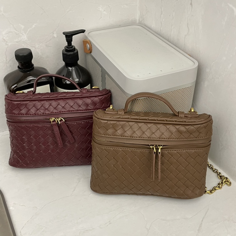 J PLACE韓國代購女裝新款26春夏時尚推薦單肩斜跨包羊皮J PLACE單肩/斜跨包