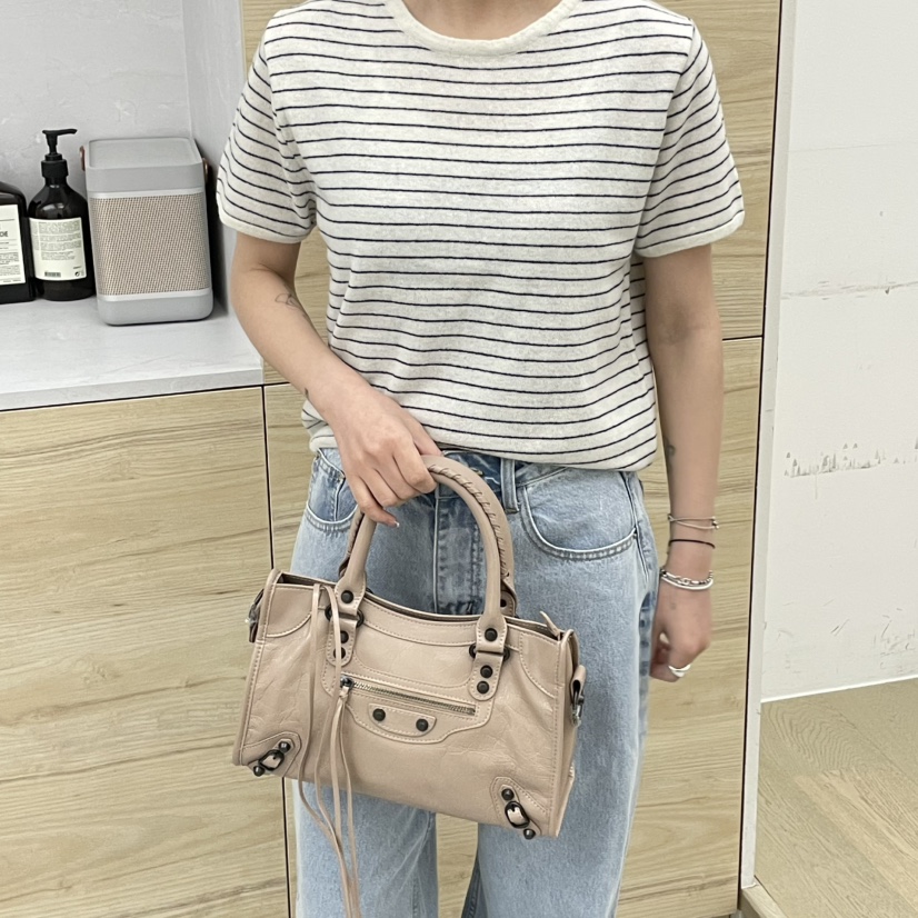 J PLACE韓國代購女士新款職業熱賣人氣時尚休閑單肩斜跨包J PLACE單肩/斜跨包