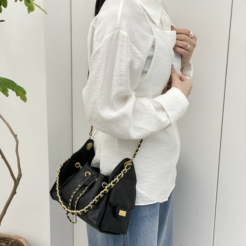 J PLACE韓國直郵實拍女裝新款熱賣休閑人氣職業單肩斜跨包J PLACE單肩/斜跨包