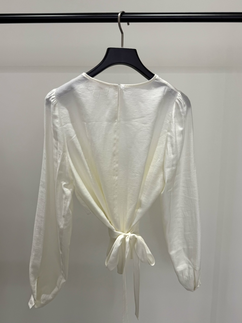 GALERIE NUIT韓國東大門代購女士新款熱賣26春夏襯衫蕾絲衫GALERIE NUIT襯衫/蕾絲衫